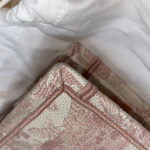 PINK CHRISTIAN DIOR BOOK TOTE MEDIUM - Picture 13 of 16